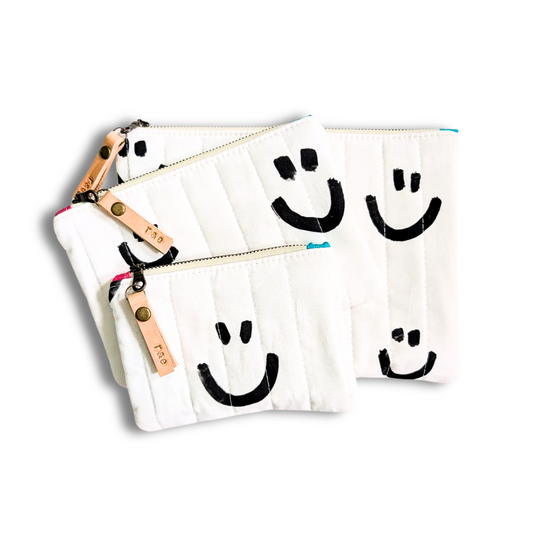 The Smiley Pouch